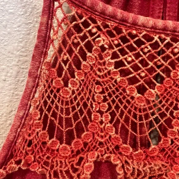 Altar'd State | Coral Crochet Knit Tank Top, M - Picture 3 of 4